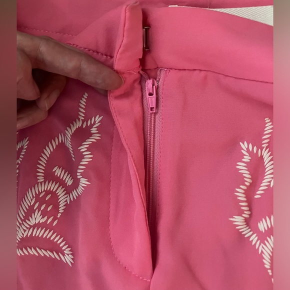 Sans souci pink embroidered shorts - Picture 5 of 5